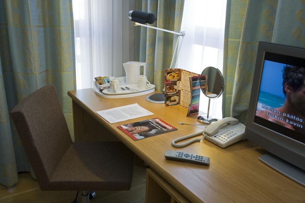 Holiday Inn Turku Cameră foto